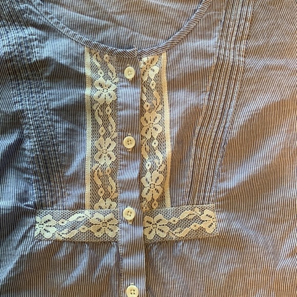 American Eagle Outfitters pin striped lace button shirt Large We're the Millers - Picture 6 of 16